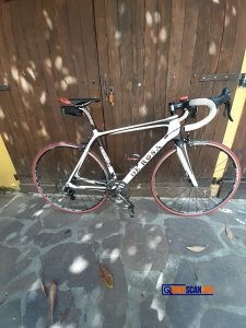Bici corsa de rosa