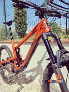 Santa Cruz nomad C carbonio
