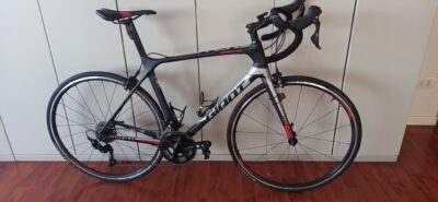 GIANT TCR Advance 2 FULL CARBON