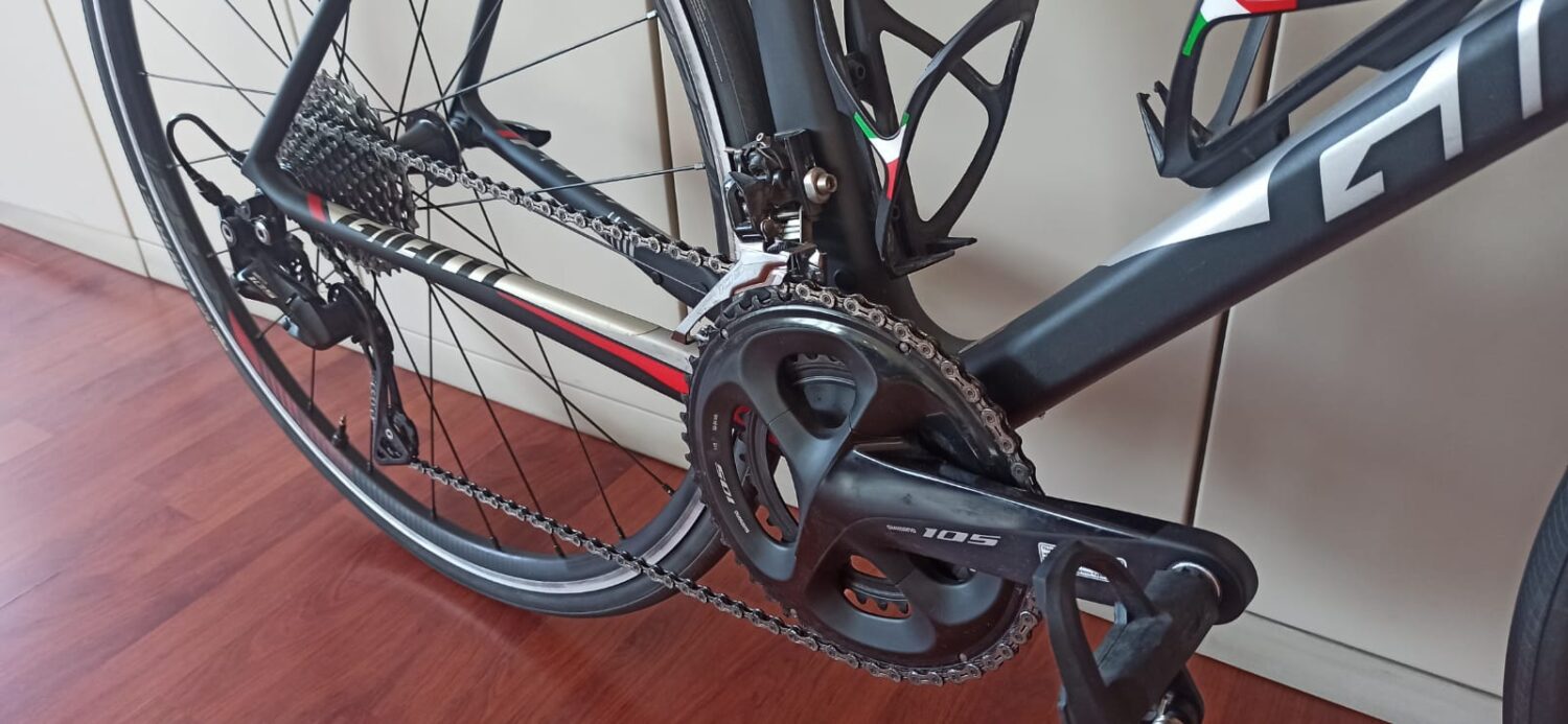 GIANT TCR Advance 2 FULL CARBON