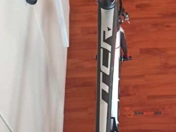 GIANT TCR Advance 2 FULL CARBON