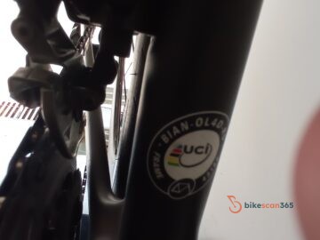 Bianchi OLTRE XR4 -Rival 2x12v.