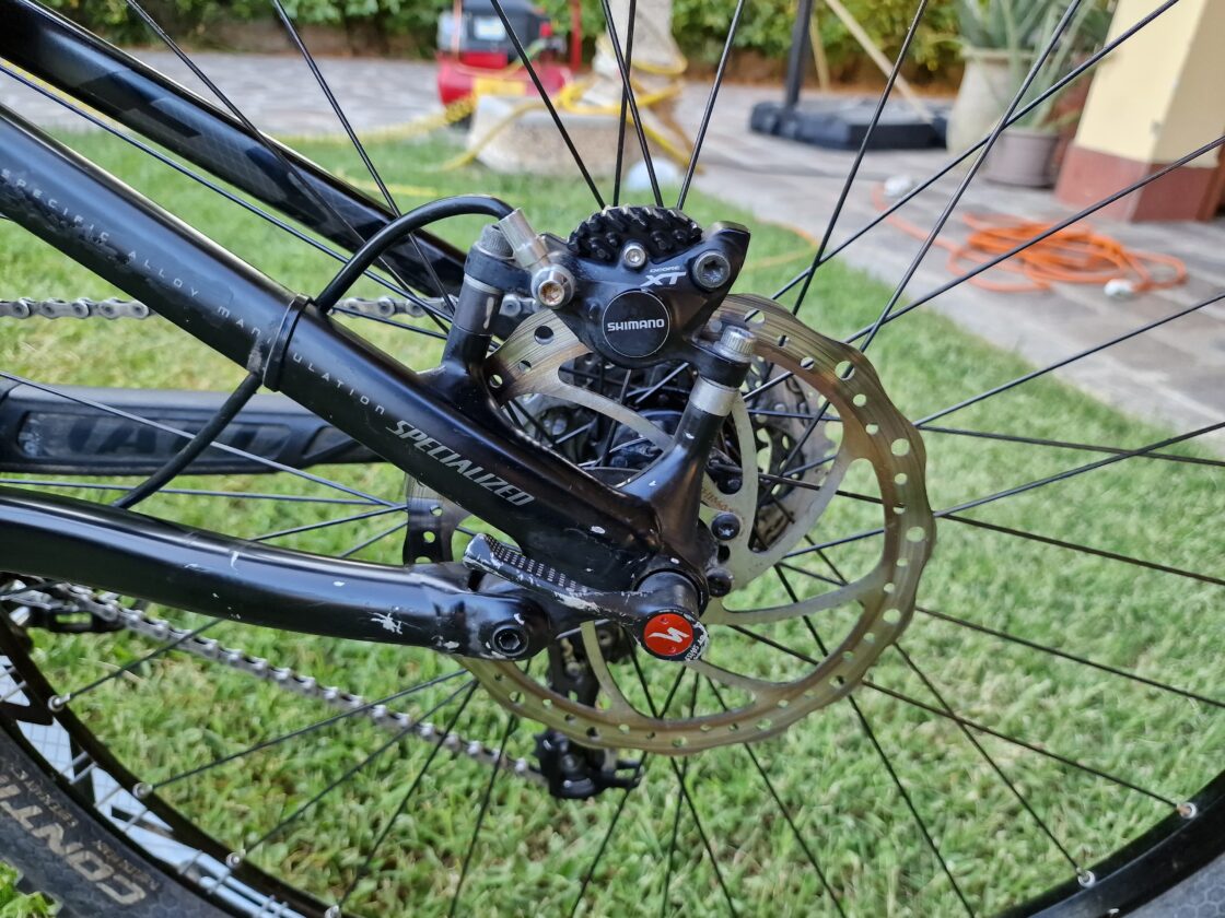 Full suspended MTB Specialized