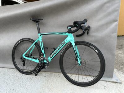 Vendo bici bianchi xr4 disc in ottime condizioni
