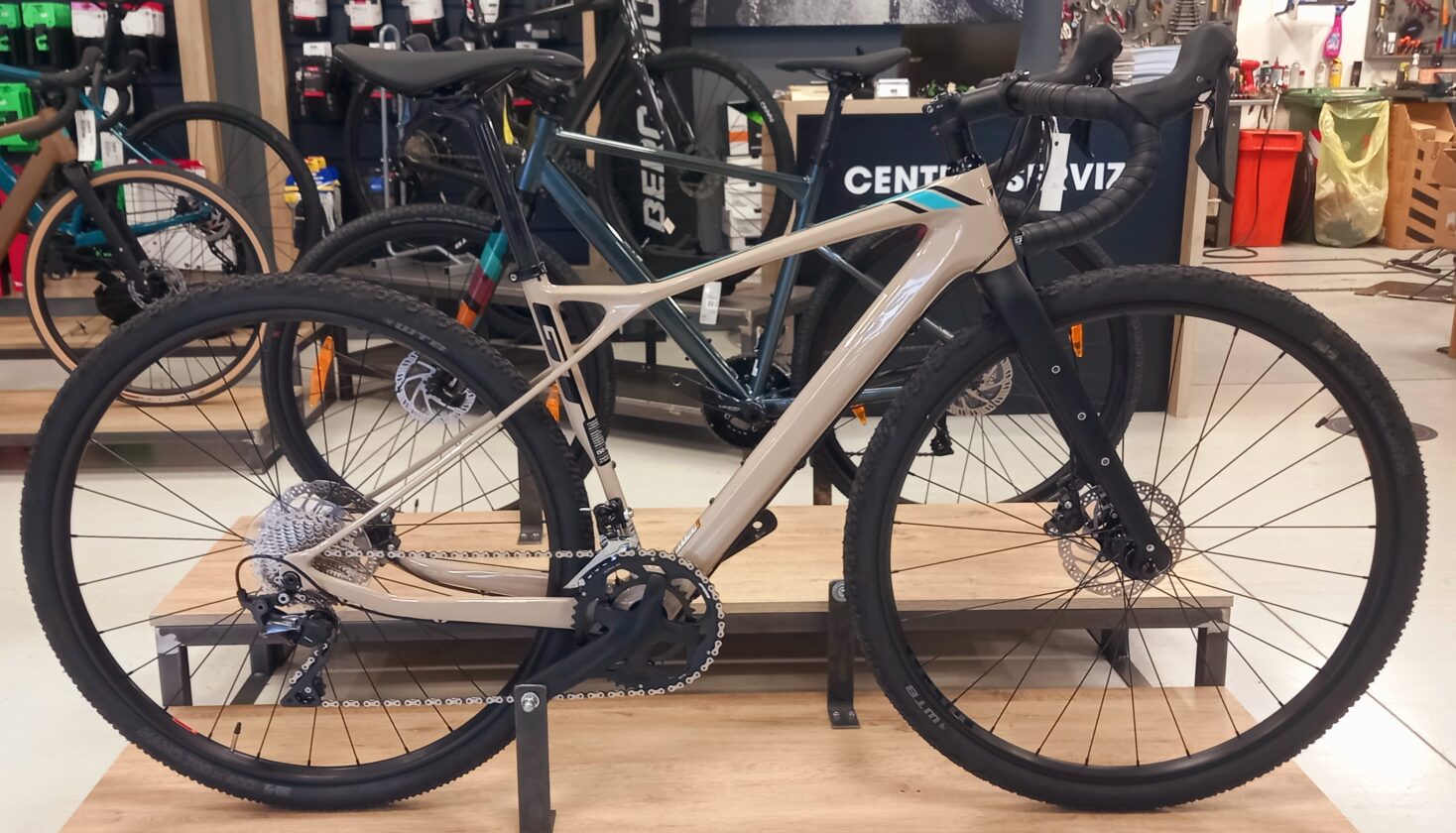 GT Grade Carbon Expert