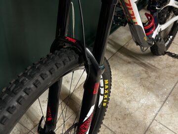 Vendo Specialized ENDURO Expert Carbon taglia L-S4 perfetta