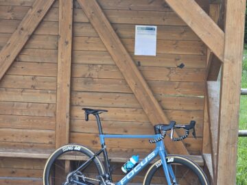 Focus Izalco Max 9.8 carbonio AXS 12V