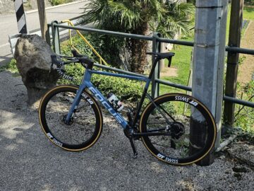 Focus Izalco Max 9.8 carbonio AXS 12V