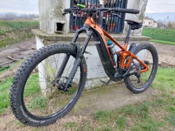 Vendo MTB e-bike Giant Reign E+3