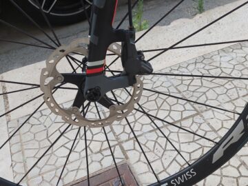 Bici da corsa Focus Cayo Carbon