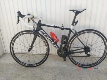 Bici da corsa Focus Cayo Carbon