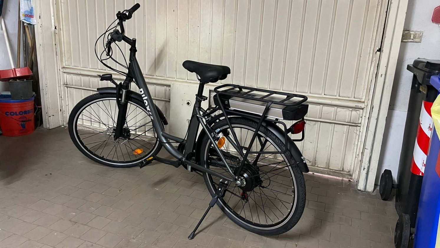 Vendo bicicletta elettrica nuova.