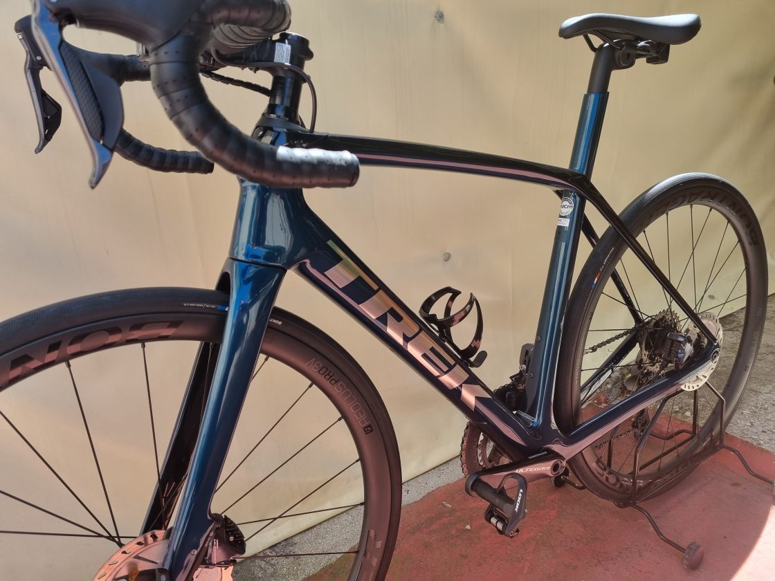 Bici corsa endurance Domane AL2 discTrek