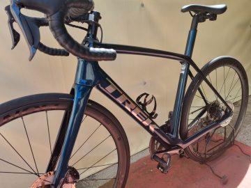Bici corsa endurance Domane AL2 discTrek