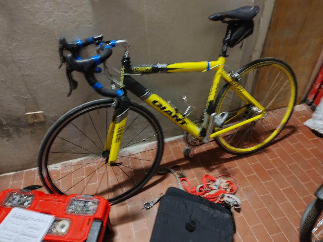 Bici da corsa Giant usata