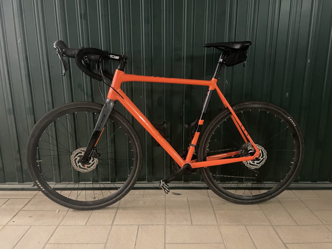 Bicicletta Gravel Sants GRV-1 PRO