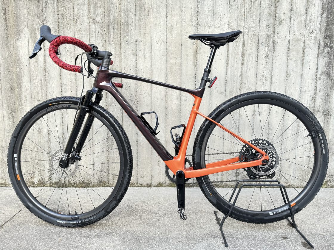 GIANT Revolt X Advanced Pro 1