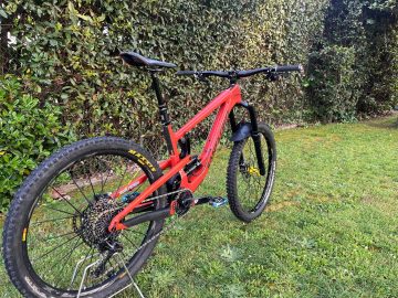 Santa Cruz Nomad 4 CC + Accessori-ricambi
