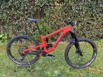 Santa Cruz Nomad 4 CC + Accessori-ricambi