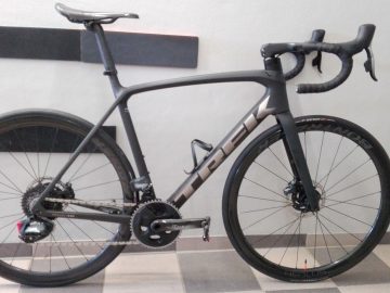 Bici da Corsa TREK Emonda SLR7 eTap