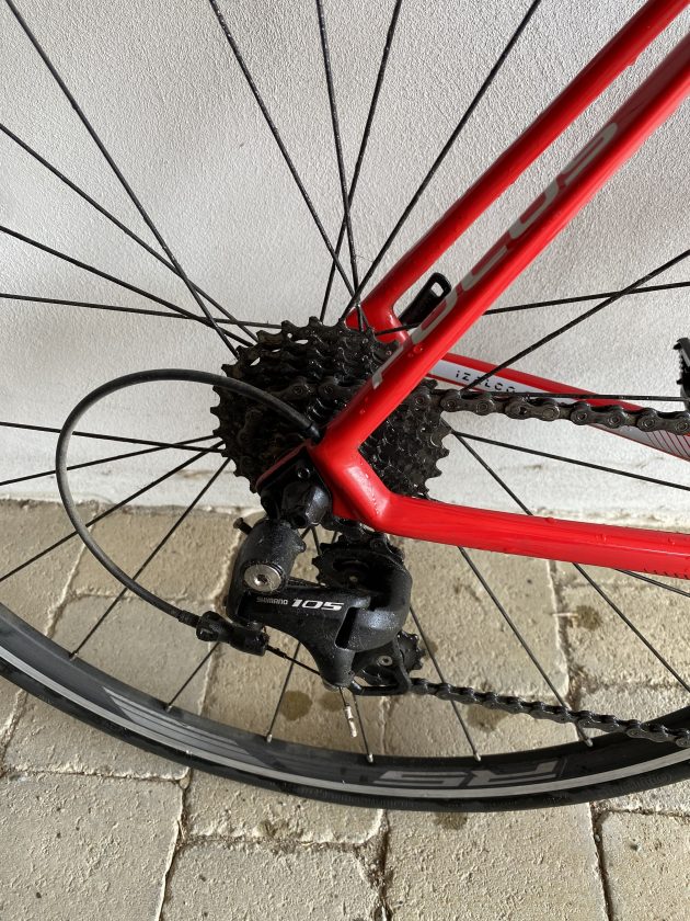 Bici Focus Izalco Race Carbonio