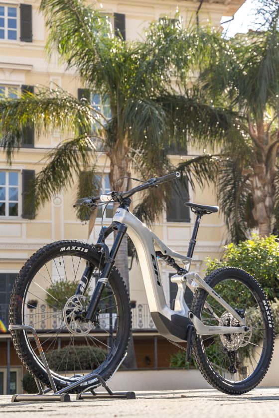 Vendo BH ATOMX LYNX CARBON 9.7