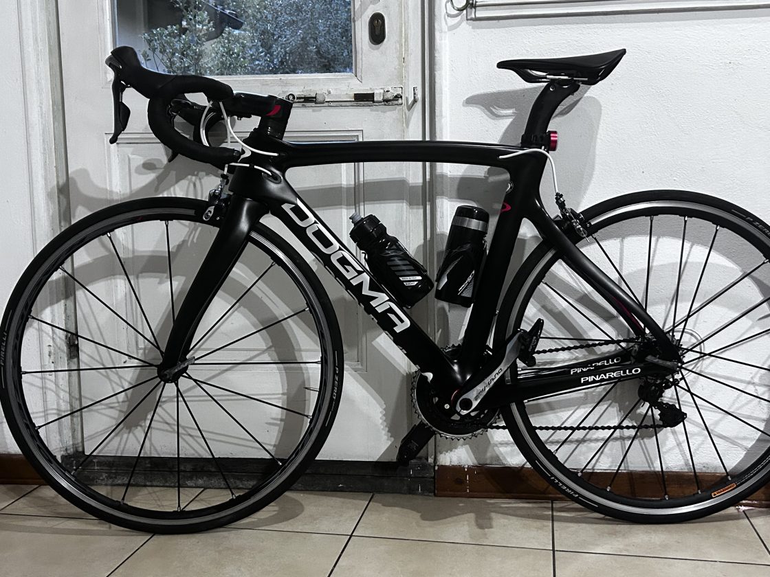 Vendo bici da corsa full carbon Pinarello