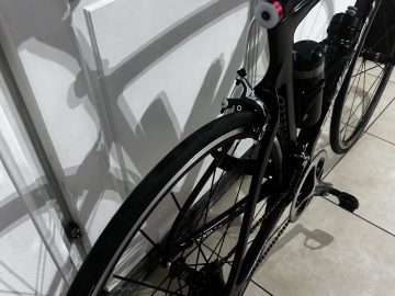Vendo bici da corsa full carbon Pinarello