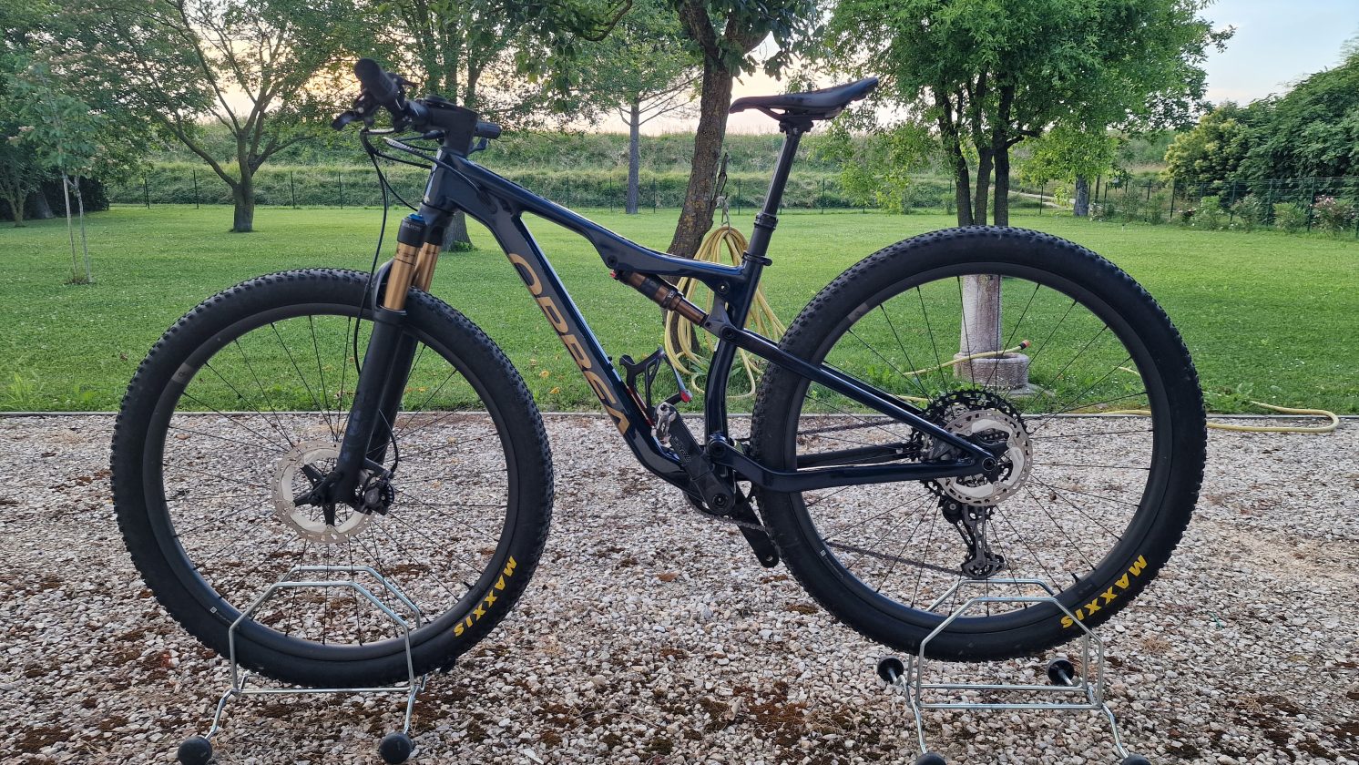 Orbea oiz m pro 2022 s coal blue