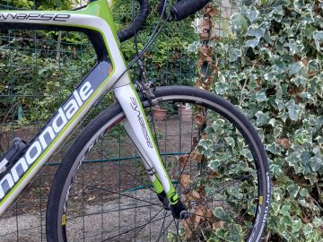 Bici da corsa strada Cannondale Synapse Carbonio