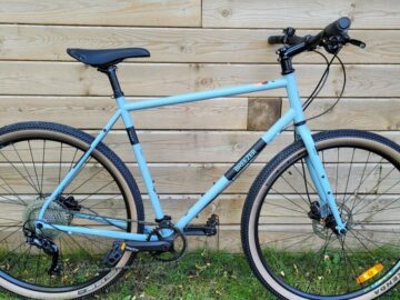 GRAVEL BIKE