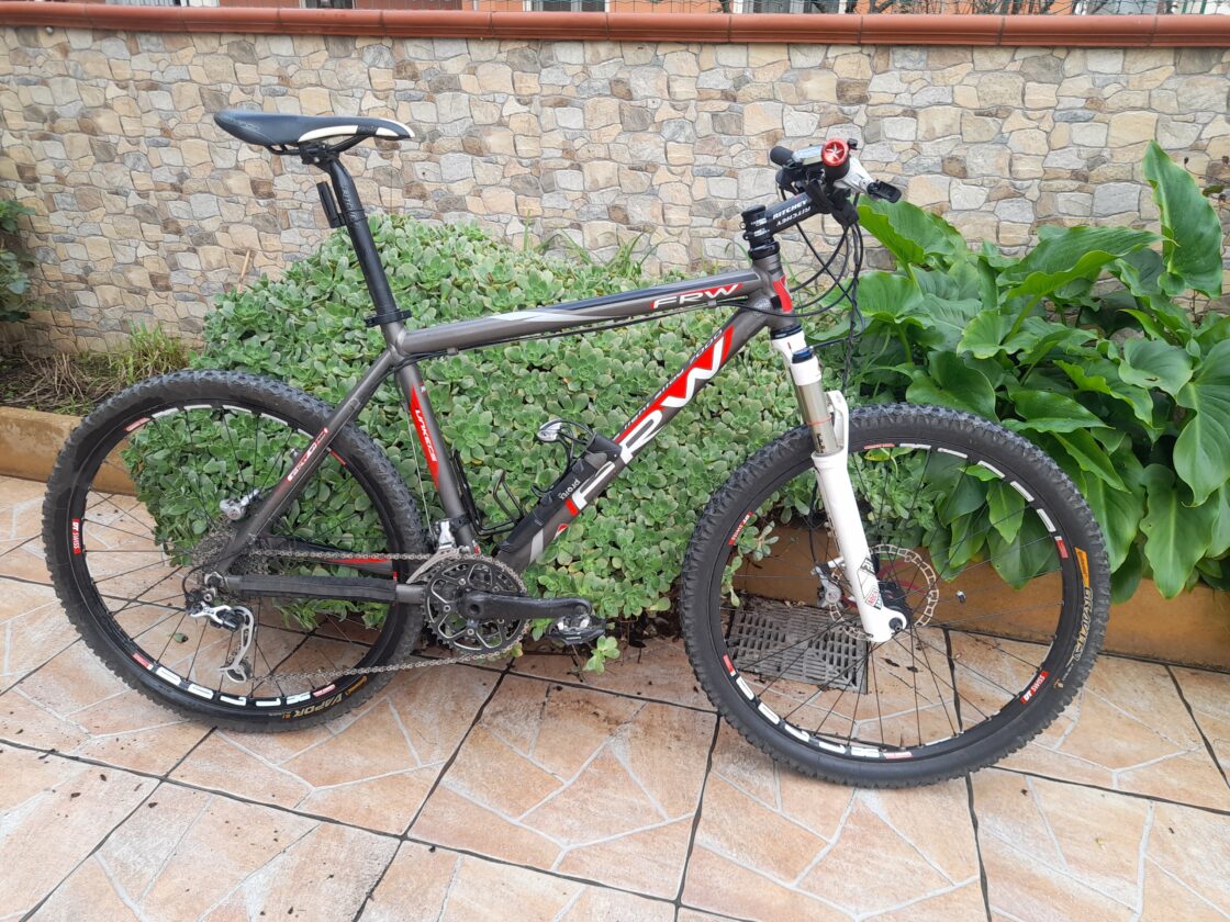 MTB 26 in alluminio superleggero, peso 11.5 kg nessun lavoro da fare
