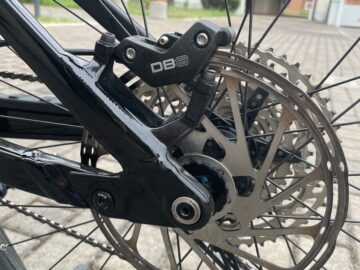 Cube Stereo Hybrid 140 hpc Race 625